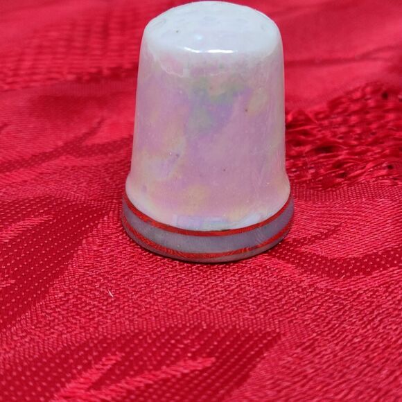 Branson Missouri Thimble Iridescent Collectible Souvenir Ceramic Music Show Teal - Picture 3 of 4